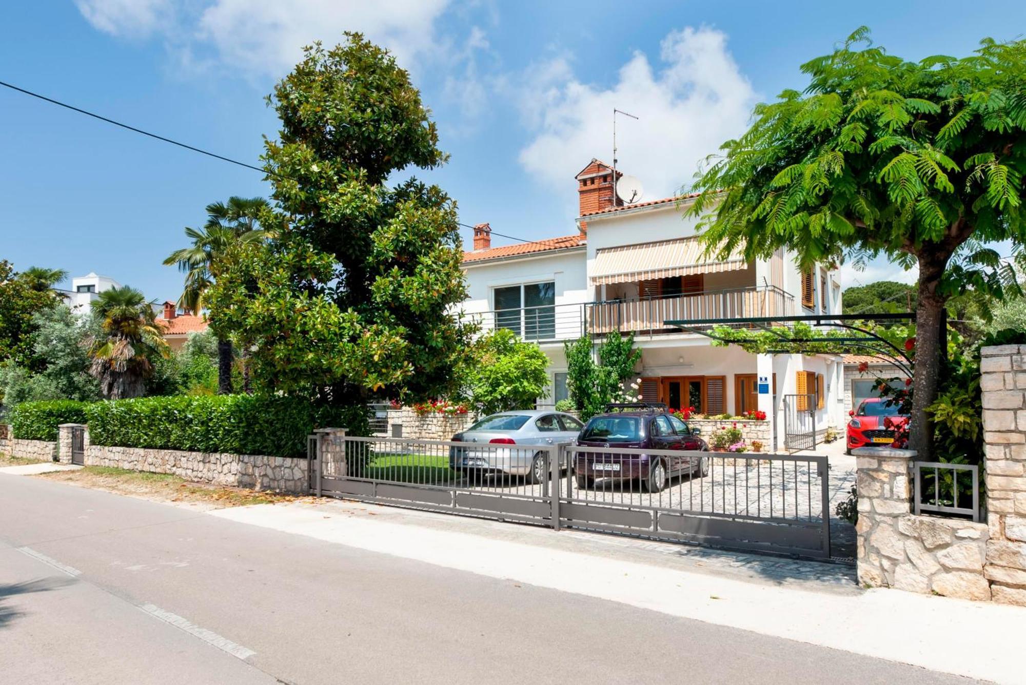 Apartments Magnolia Rovinj Exteriör bild